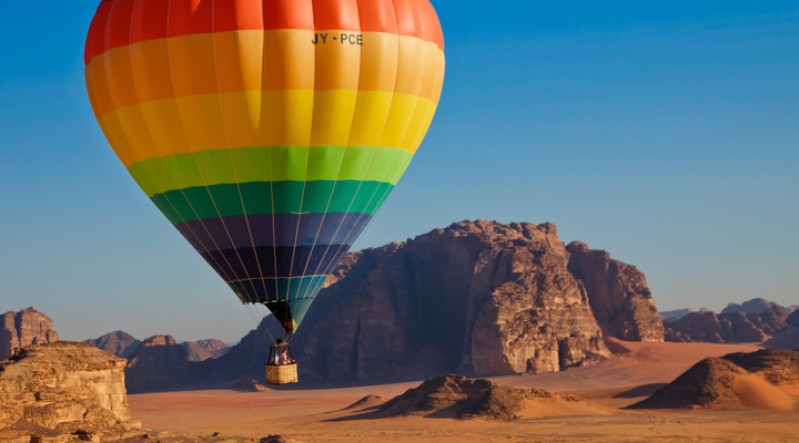 Vol en montgolfière au-dessus du Wadi Rum en Jordanie