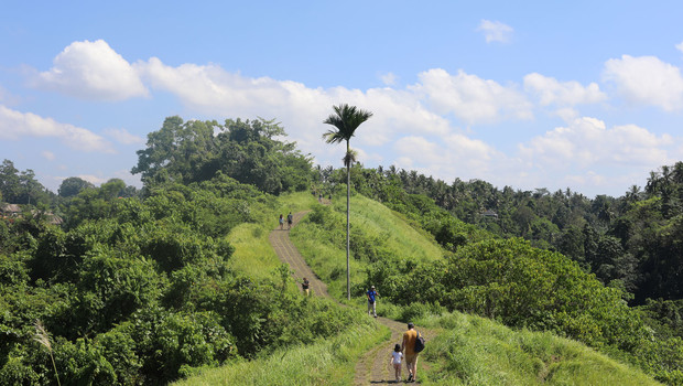 Découverte des chemins de randonnée à Bali avec ses enfants