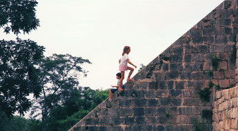 A l'ascension des pyramides mayas.