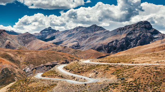 Die Manali-Leh Straße in Indien