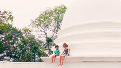 Visite temple Sri Lanka avec ses enfants