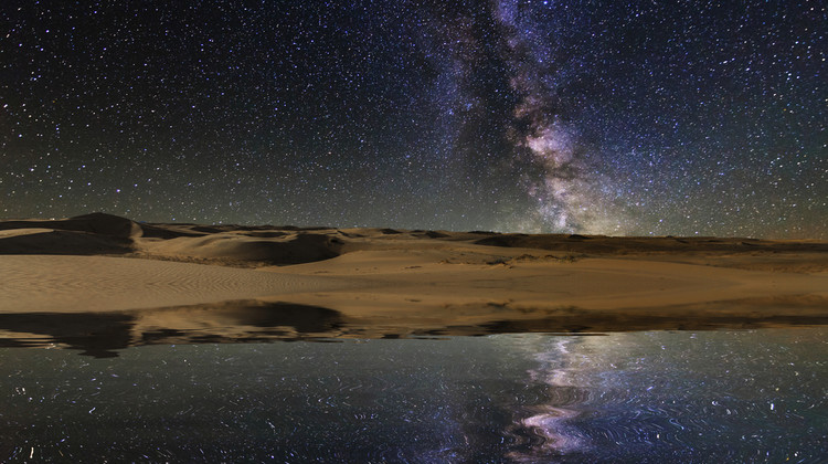 Ciel étoilé dans le désert de Gobi